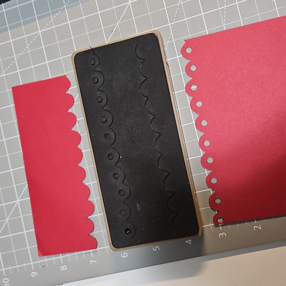 Scallops Tim Holtz Alterations Sizzix die